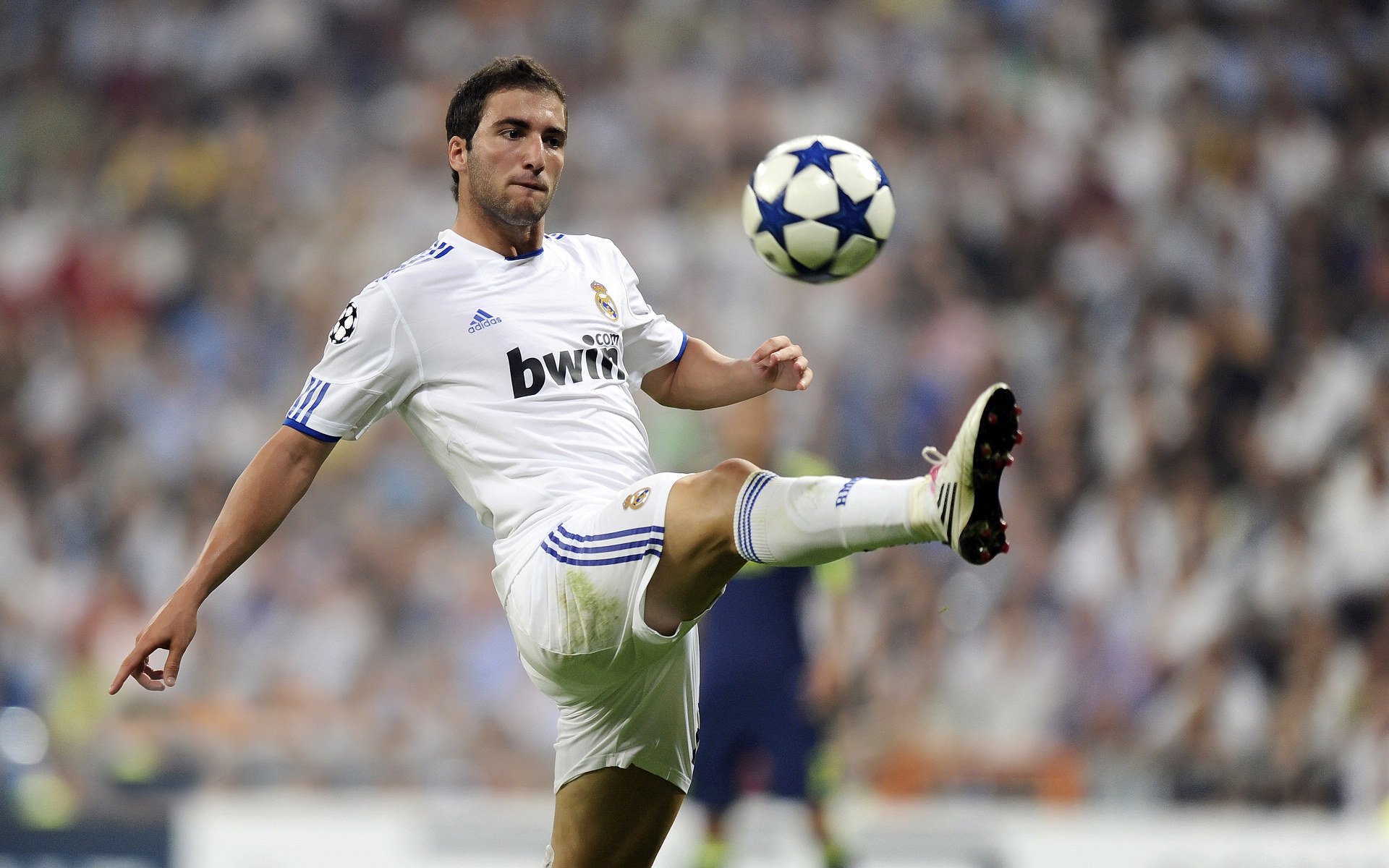 阿圭罗，摩洛哥碾压瑞士的幕后关键先生